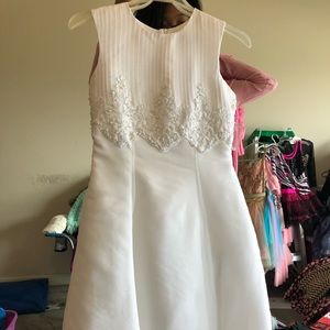 White Flower Girl/Jr Bridesmaid Dress